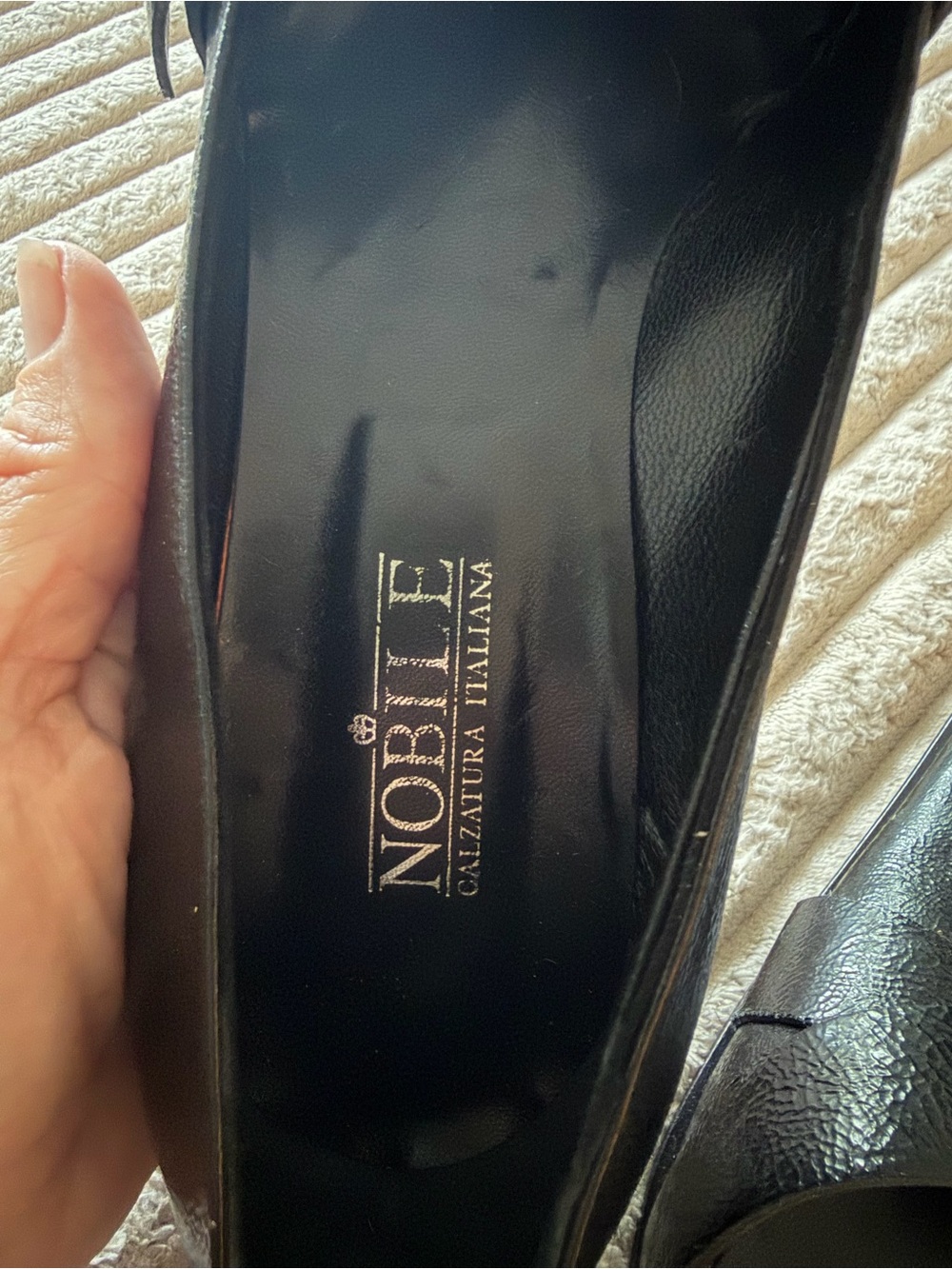 NWOB Nobile Calzatura Black Pointed Buckle Pumps - Sleek Leather Heels - Picture 4 of 7